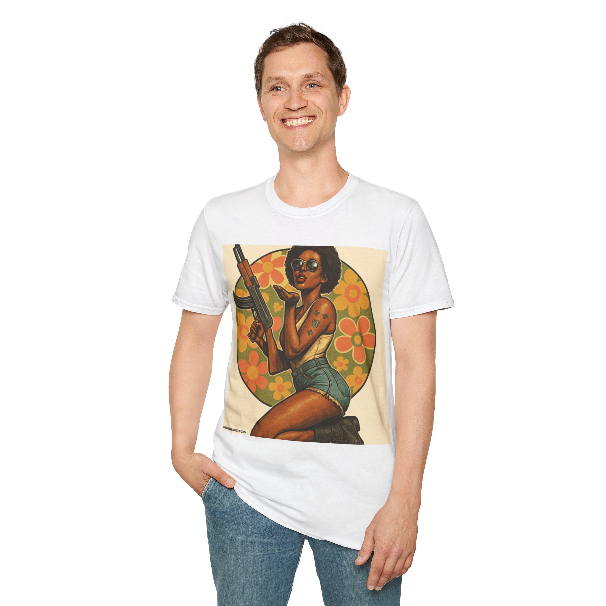 Pin-Up Americana T-Shirt — Retro Floral Gun Cowgirl Vintage Style (US Only)