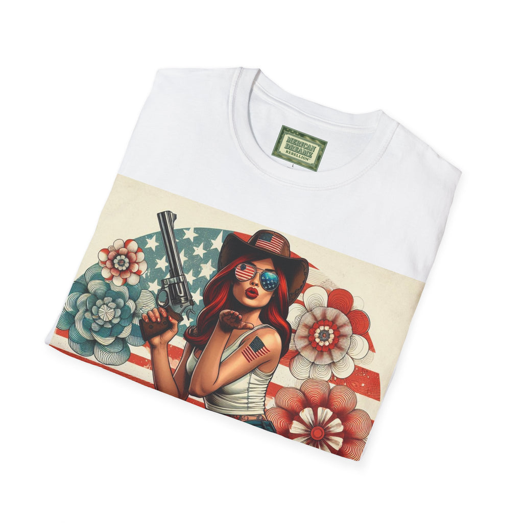 Pin-Up Americana T-Shirt — Retro Floral Gun Cowgirl Vintage Style (US Only)