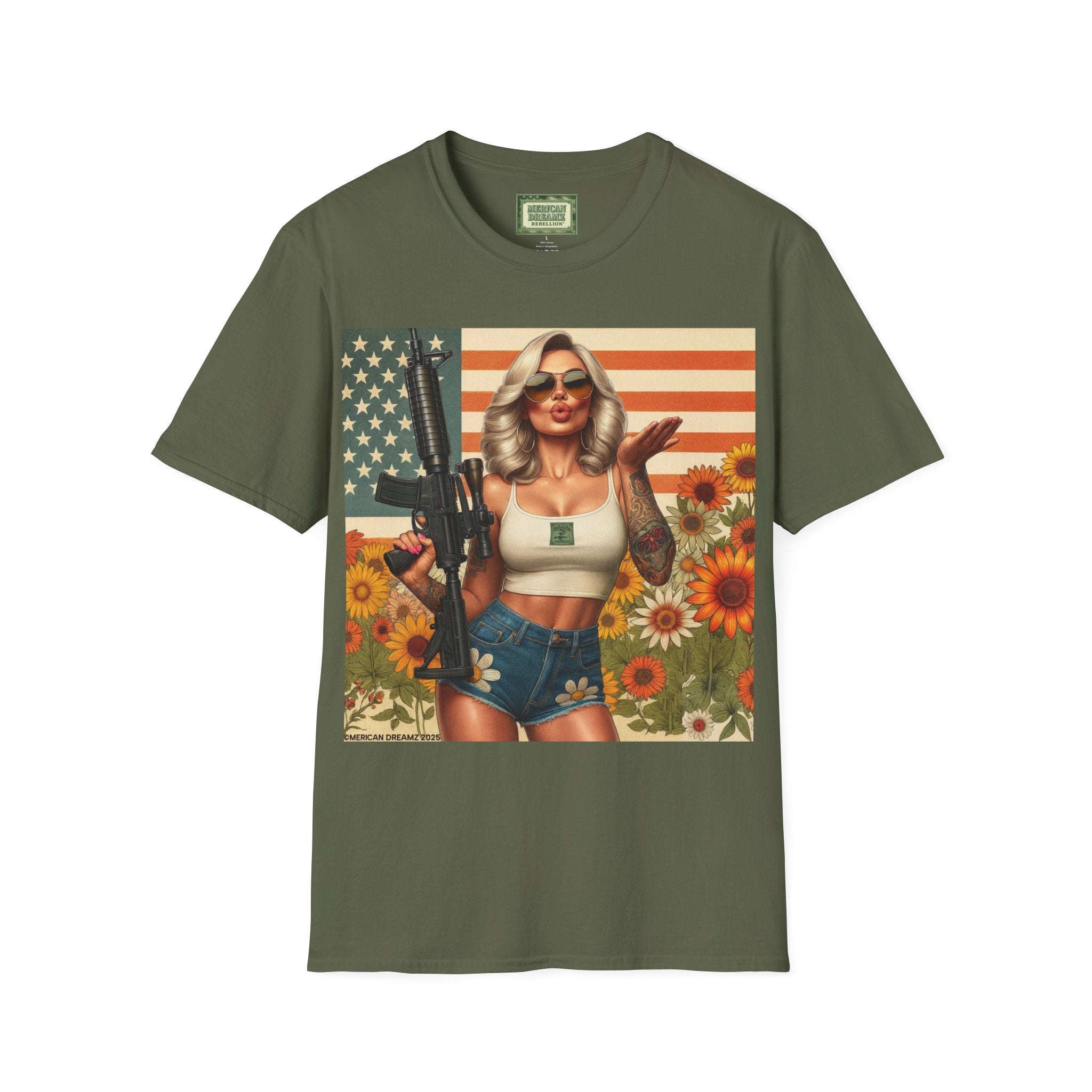 Pin-Up Americana T-Shirt — Retro Floral Gun Cowgirl Vintage Style (US Only)