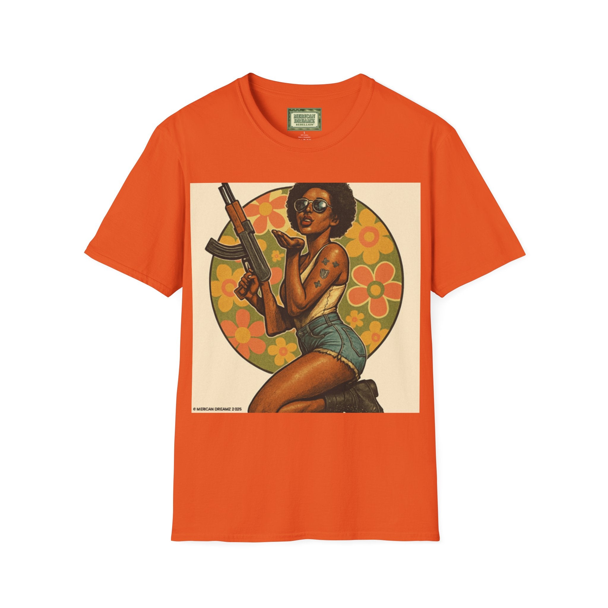 Pin-Up Americana T-Shirt — Retro Floral Gun Cowgirl Vintage Style (US Only)