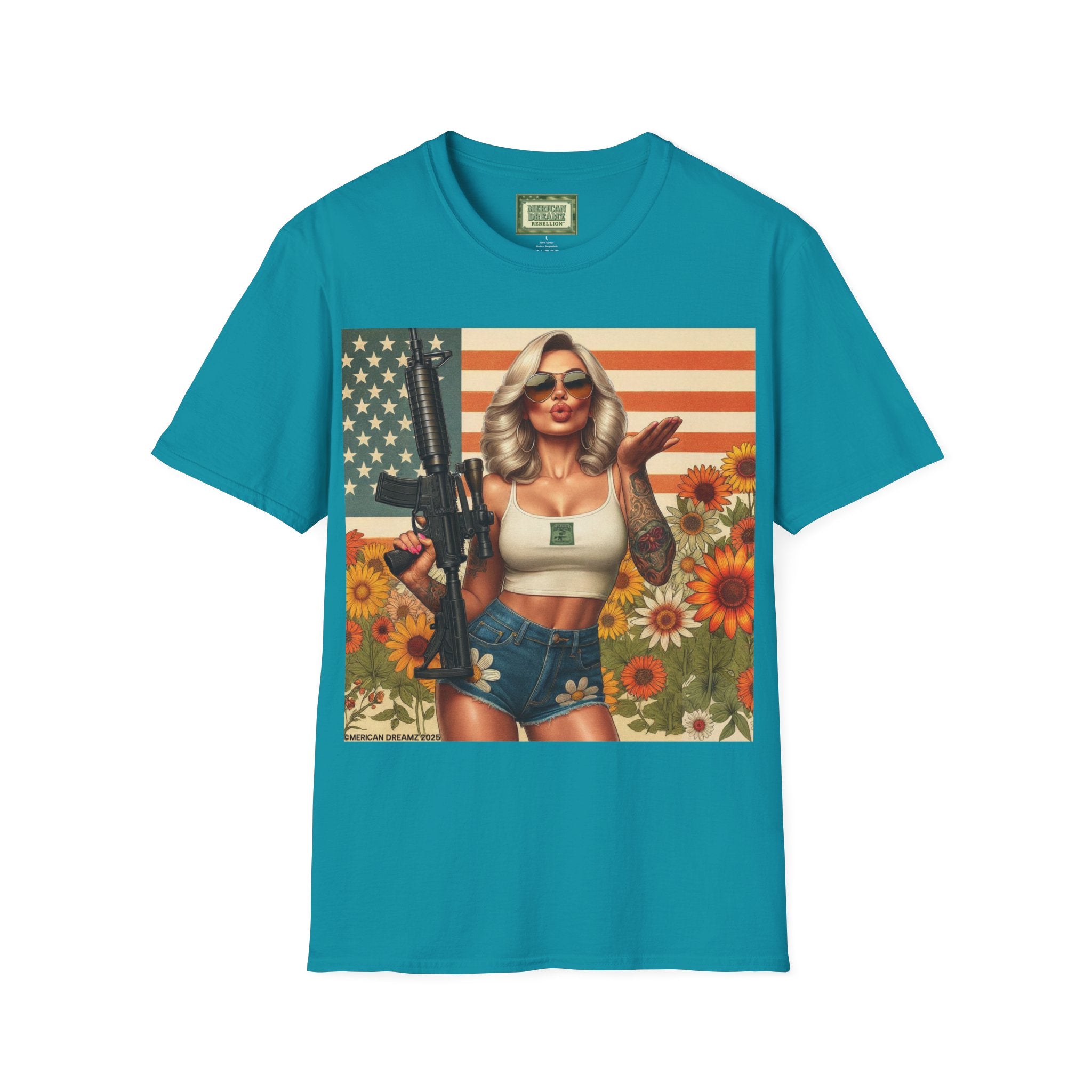 Pin-Up Americana T-Shirt — Retro Floral Gun Cowgirl Vintage Style (US Only)