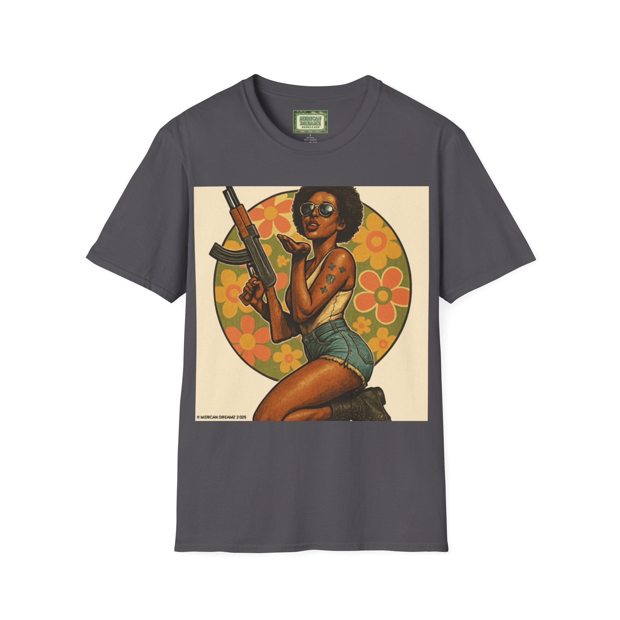 Pin-Up Americana T-Shirt — Retro Floral Gun Cowgirl Vintage Style (US Only)