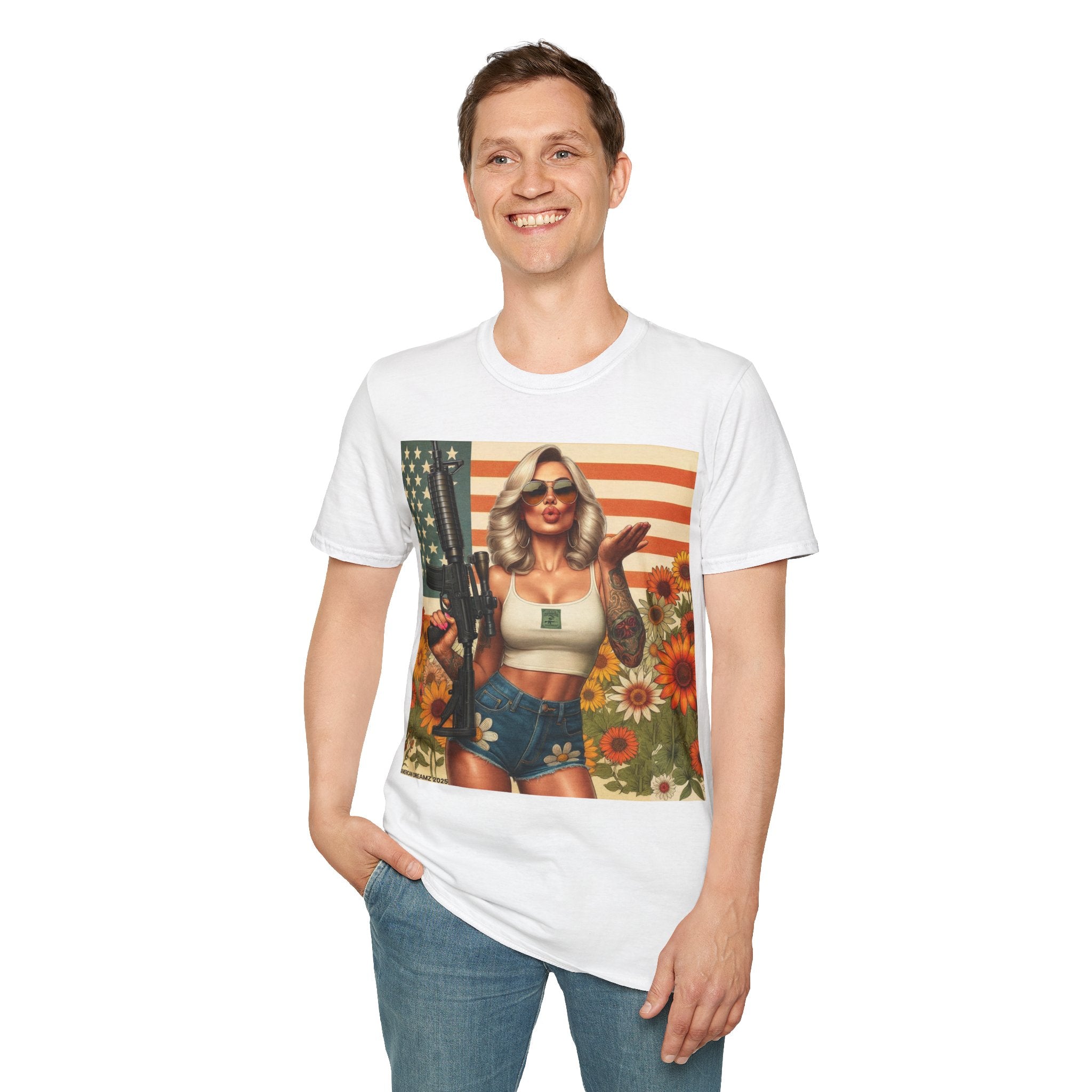 Pin-Up Americana T-Shirt — Retro Floral Gun Cowgirl Vintage Style (US Only)