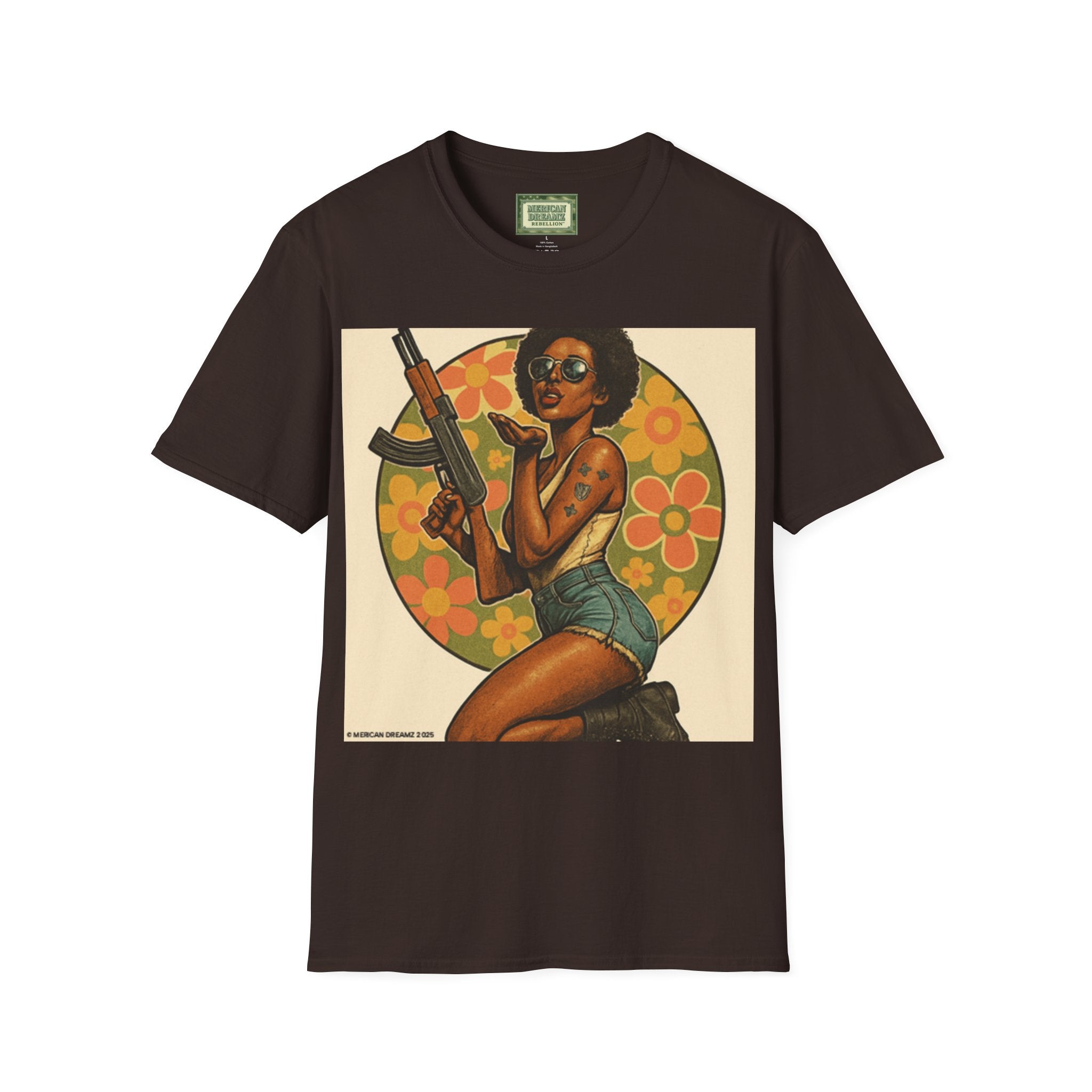 Pin-Up Americana T-Shirt — Retro Floral Gun Cowgirl Vintage Style (US Only)